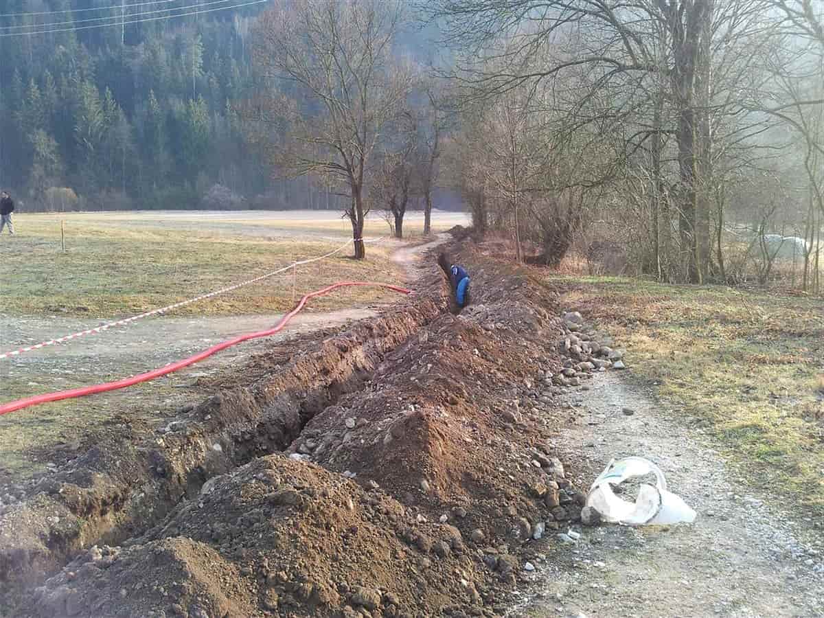 Drenaje si rigole Mures pentru curti, alei si apa pluviala - imagine lucrare 1