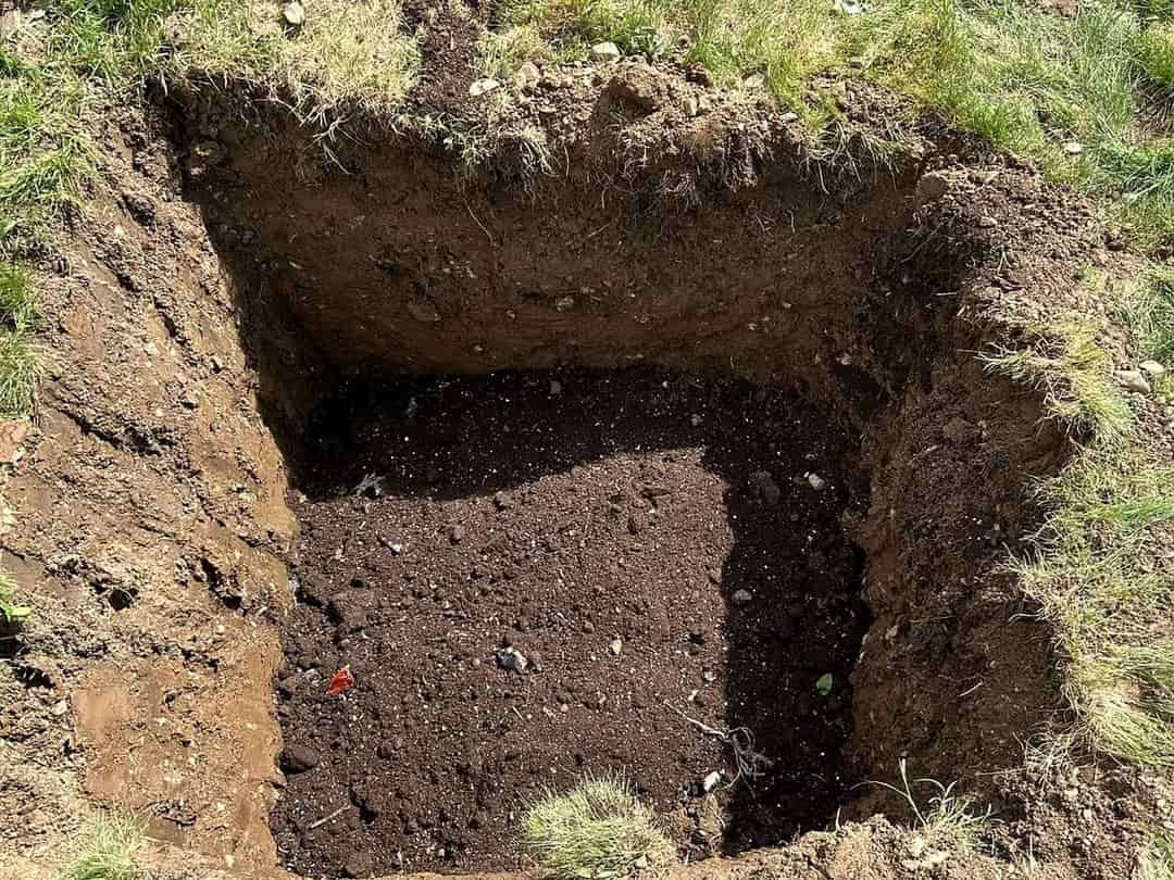 Drenaje si rigole Mures pentru curti, alei si apa pluviala - imagine lucrare 7