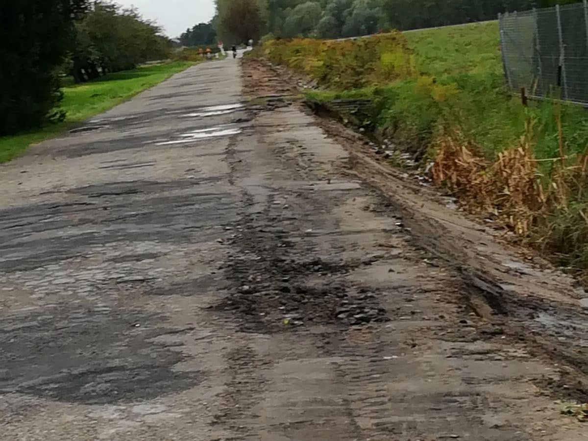 Drumuri de acces si platforme Mures cu piatra, sort si balast