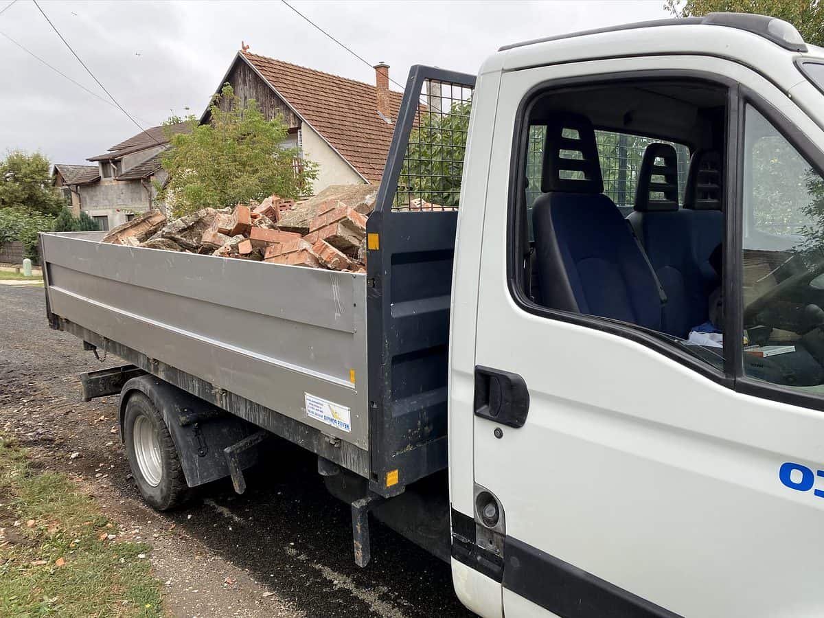 Transport moloz in Iernut